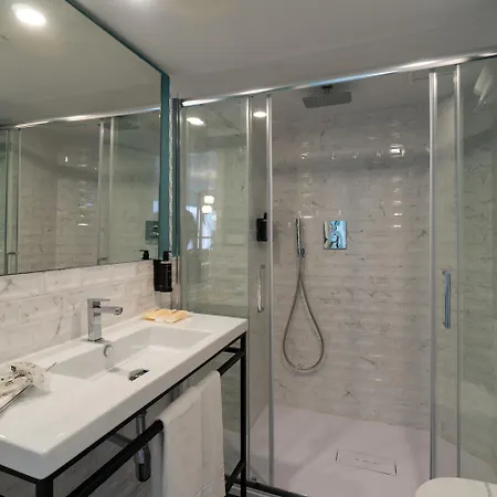 Hotel The Agir Springs By Medplaya (adults Only) Benidorm